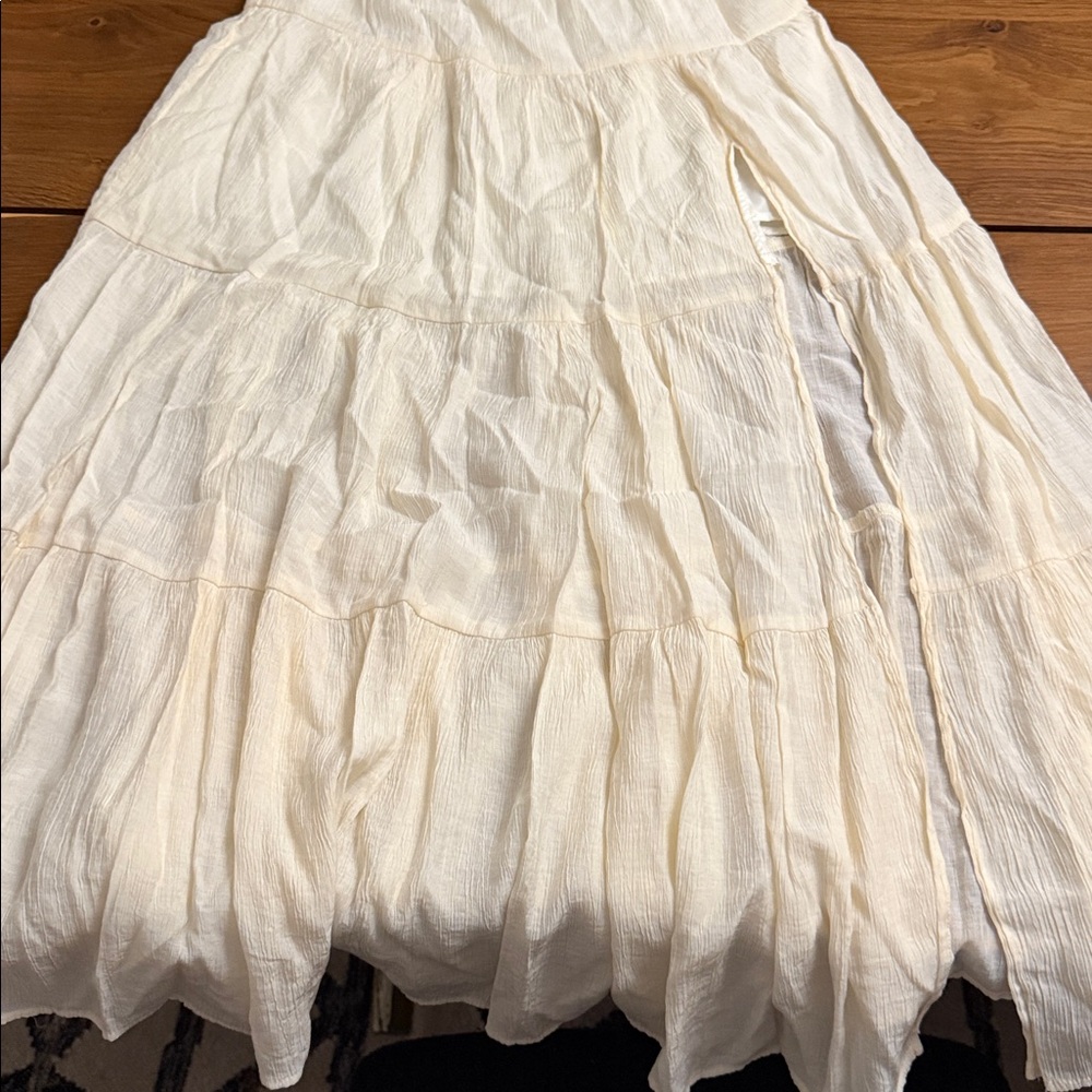 EVERYTHING $10: Windsor Ivory Ruffle Tank Top and Skirt Matching Set - Picture 5 of 7